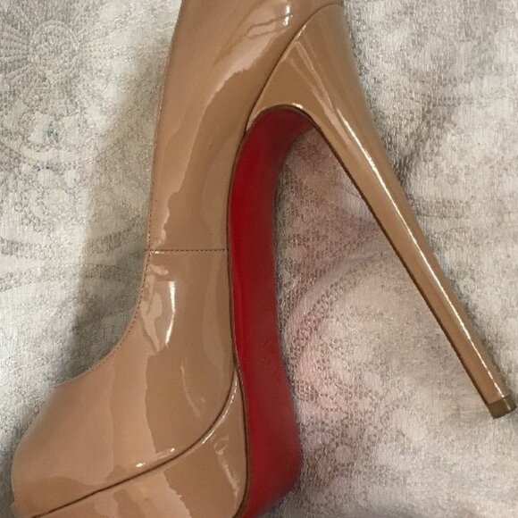 Christian Louboutin Lady Peep Platform Nude Pump - Picture 7 of 12